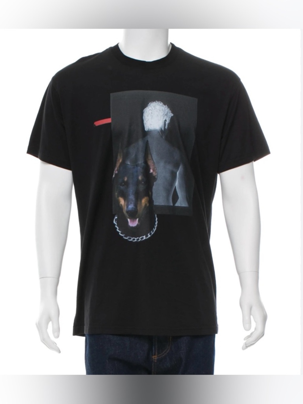 Givenchy Black Graphic Doberman Tee with Red Detail It has minor defects.